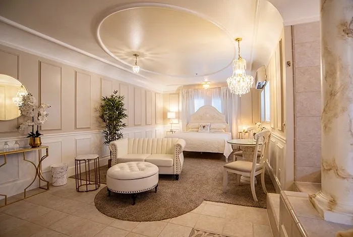 Marble House suite, view 4