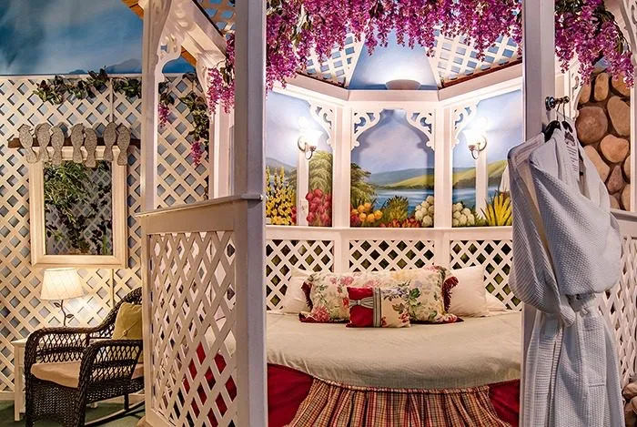 Country Garden suite, view 4