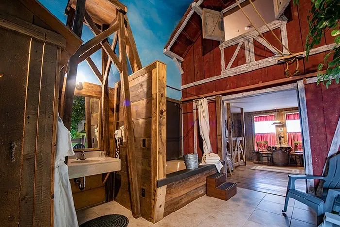 Hayloft suite, view 4