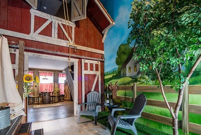 Hayloft suite, view 4
