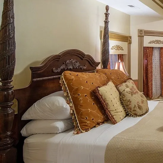Grand Manor suite, view 2