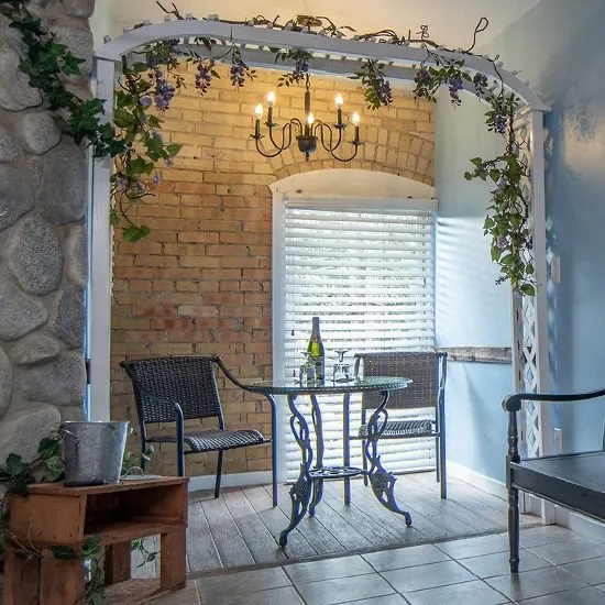 The Country Garden suite at the Anniversary Inn in 5th South, Salt Lake City, Utah