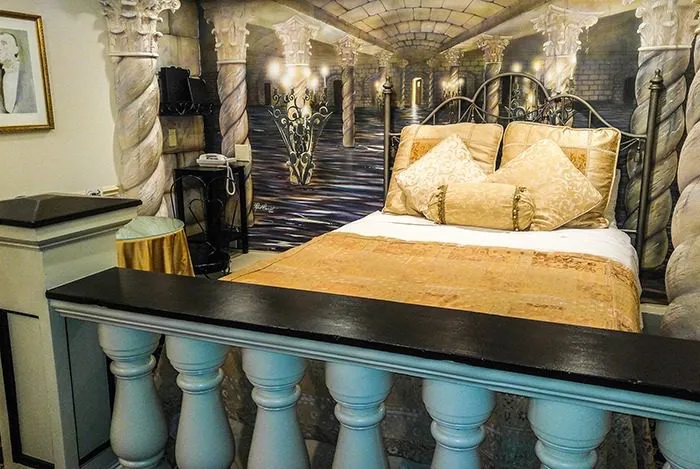 Phantom of the Opera suite, view 4