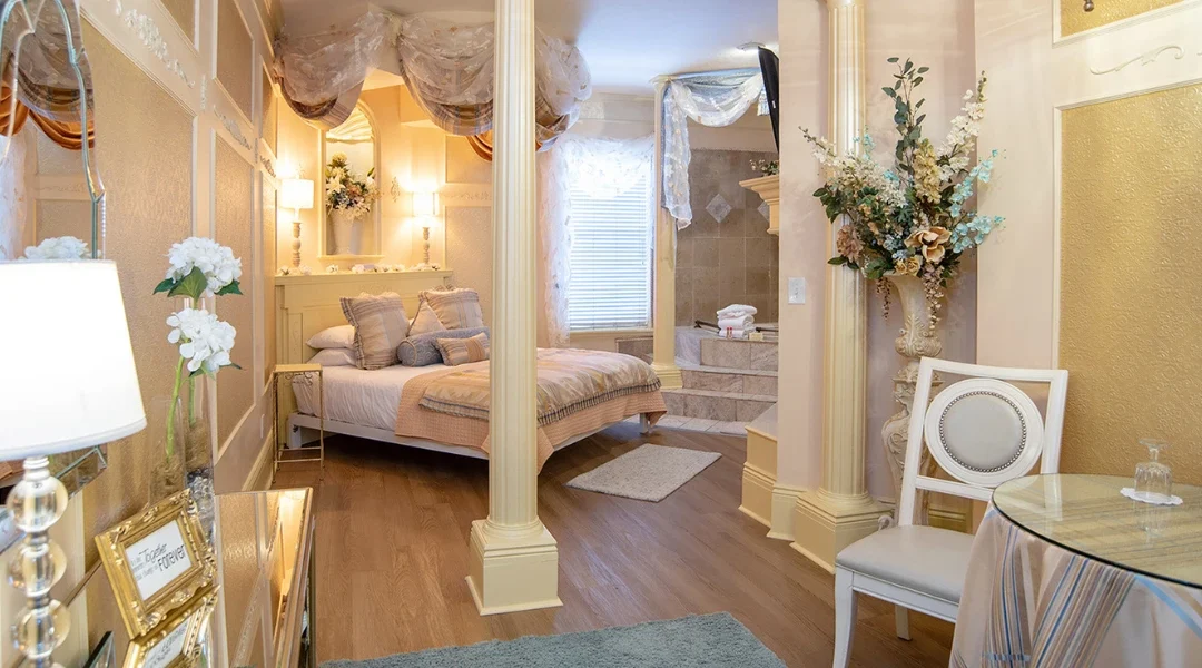 Honeymoon Suites in Utah: A Romantic Getaway at Anniversary Inn