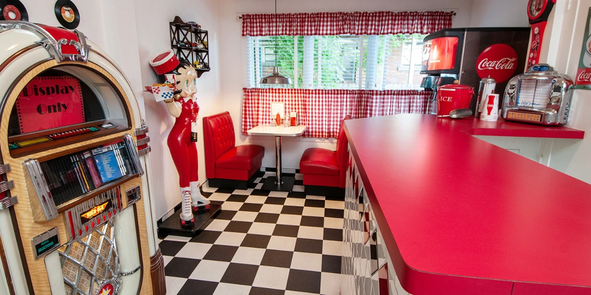 Joanie's Diner at Anniversary Inn in Utah